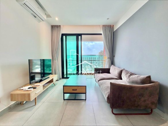 Feliz en Vista / 3BR / $1,820