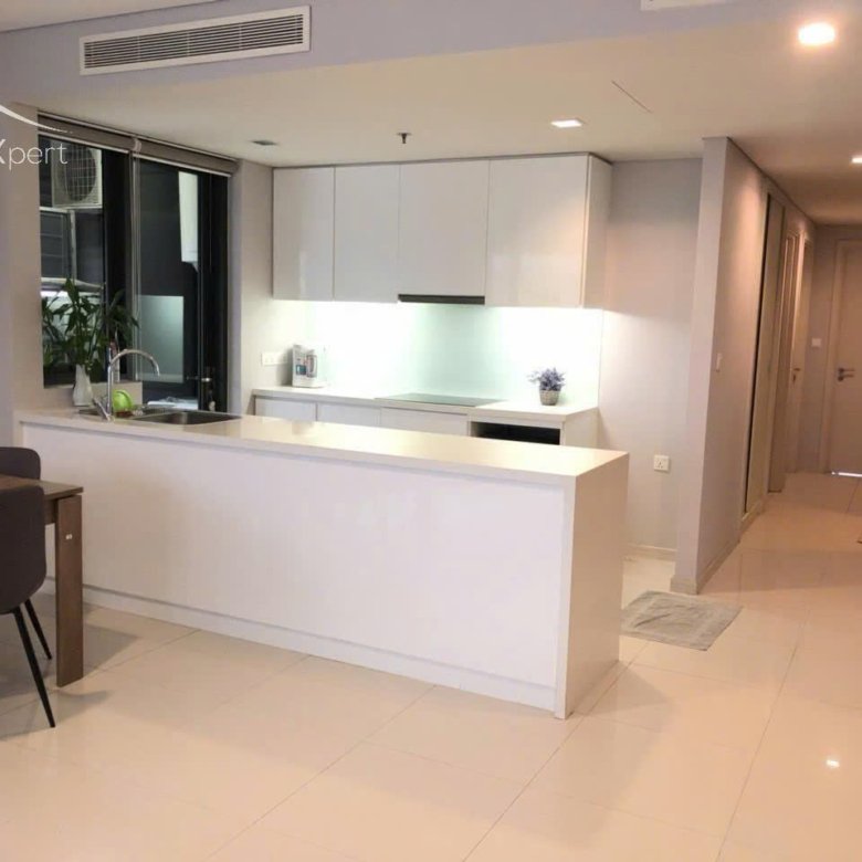 City Garden / 3BR / $1,900