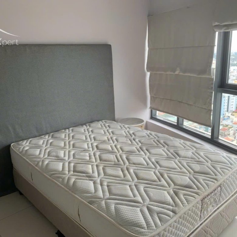 City Garden / 3BR / $1,900