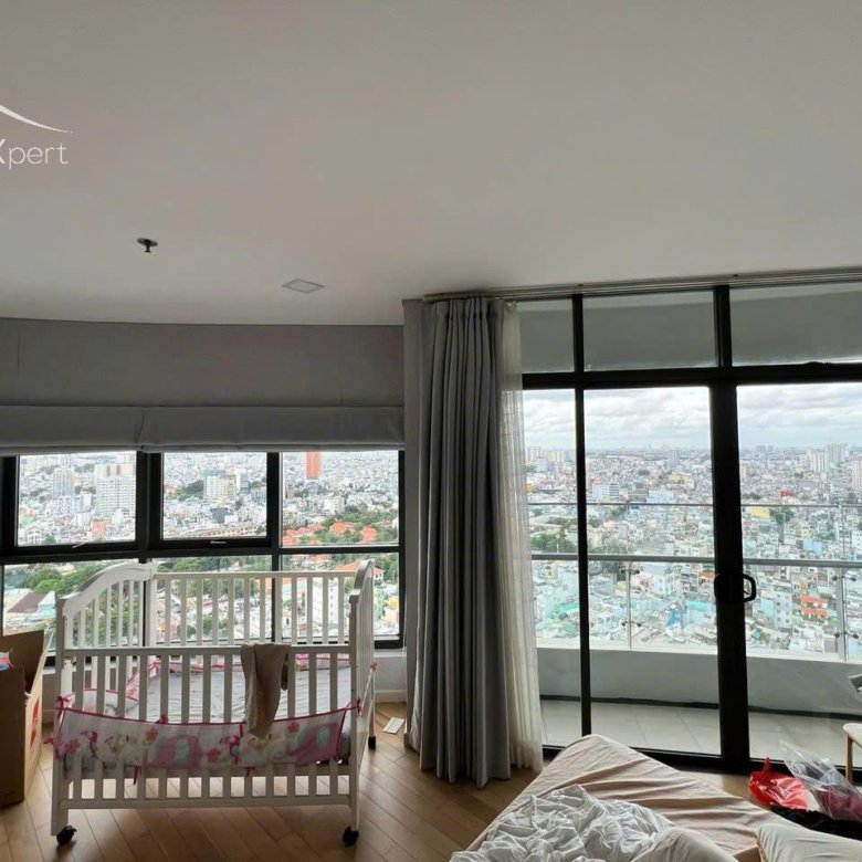 City Garden / 3BR / $1,900