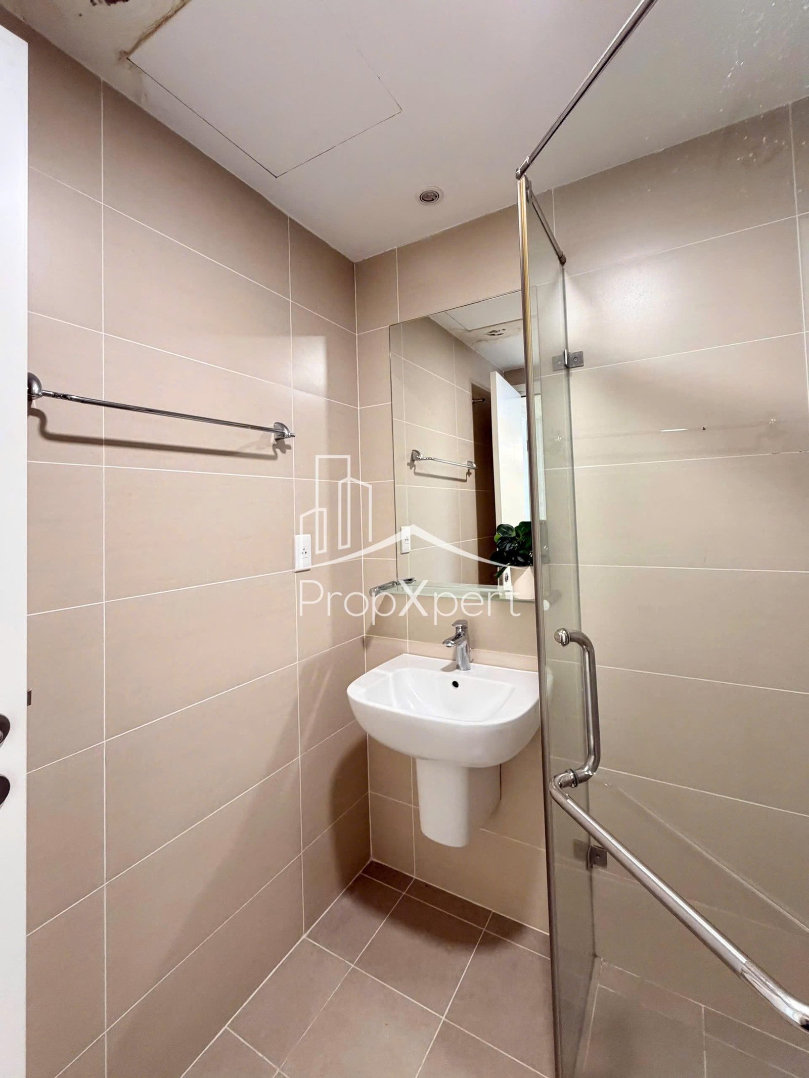 z7787965277801_54200d2d9601f97a5ad0c71b695d49a2 Masteri Thao Dien / 3BR / $1,560