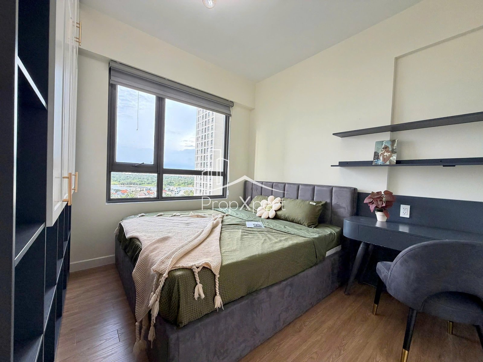 z7787965302828_3c86499706ce52a485e53258110a5a1c Masteri Thao Dien / 3BR / $1,560
