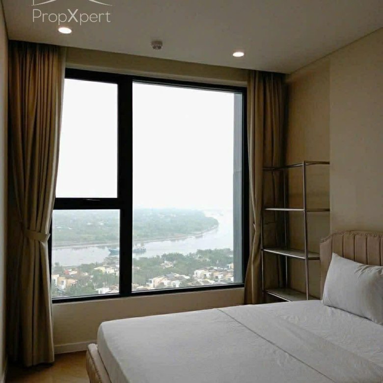 Lumiere Riverside / 3BR / $1,900