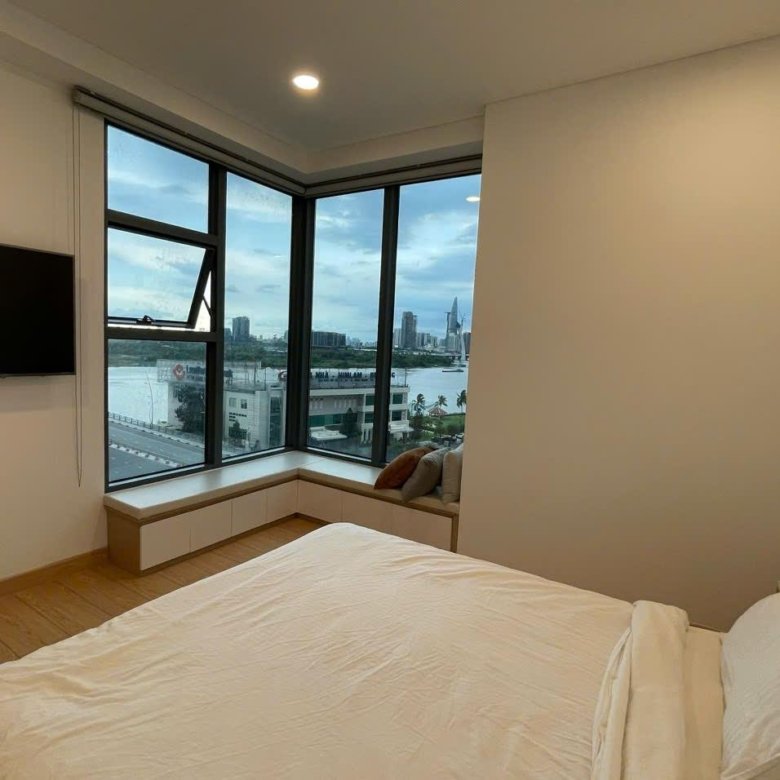 Sunwah Pearl / 2BR / $1,370