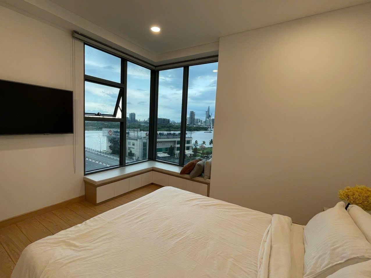 Sunwah Pearl / 2BR / $1,370