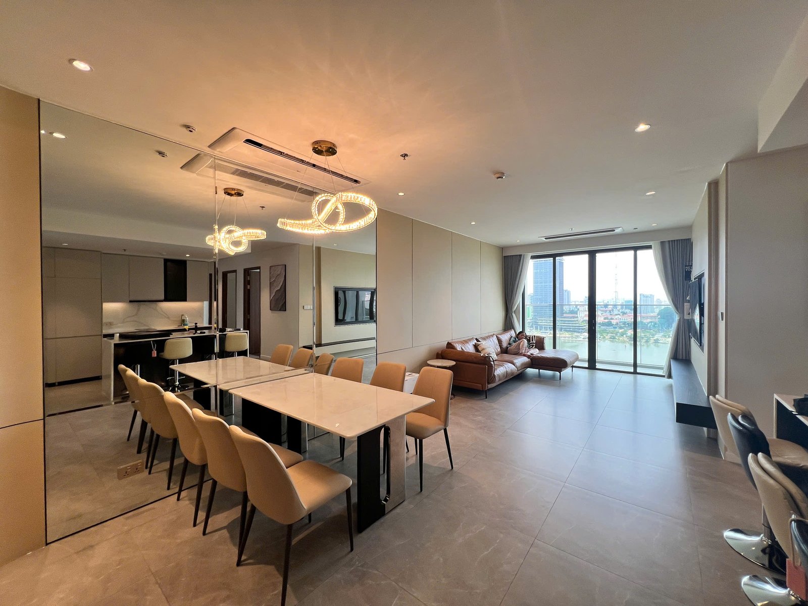 z7789285443128_50c26ffc942933f5404f527e69b0be7d The Metropole / 3BR / $3,800