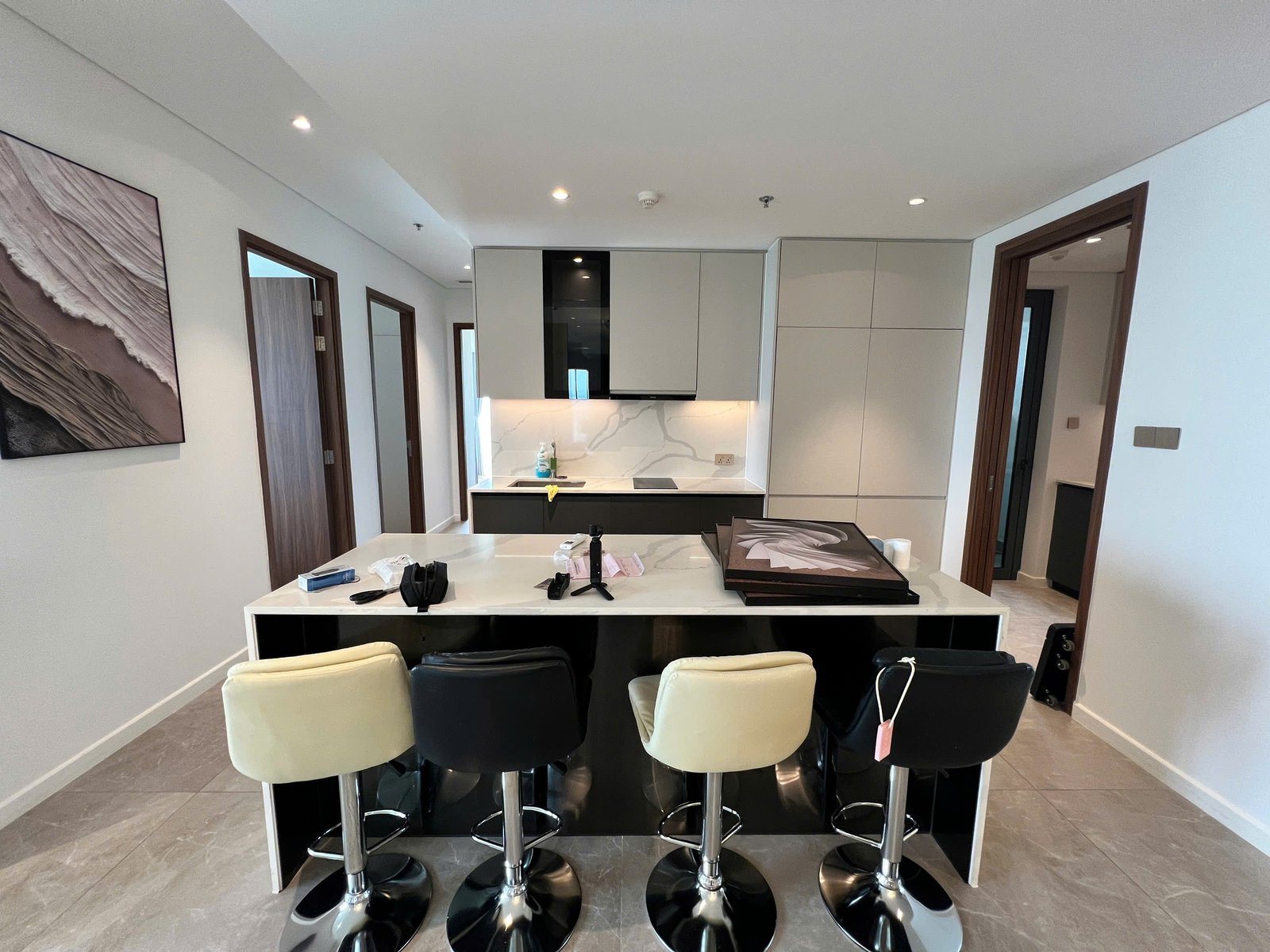 z7789285447336_396558d0b994ef64b5646d6c01967d80 The Metropole / 3BR / $3,800