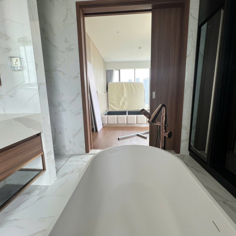 The Metropole / 3BR / $3,800