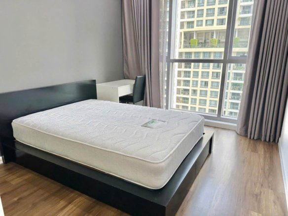 Estella Heights / 3BR / $3,300