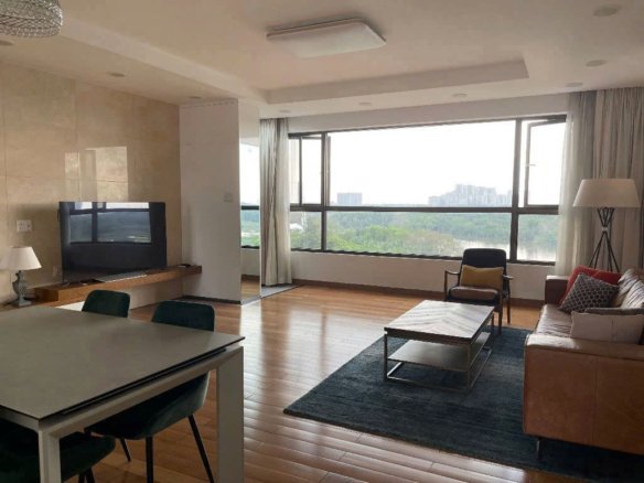 The Panorama / 3BR / $2,200