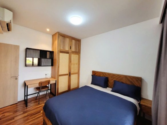 Riverpark Premier / 3BR / $3,300