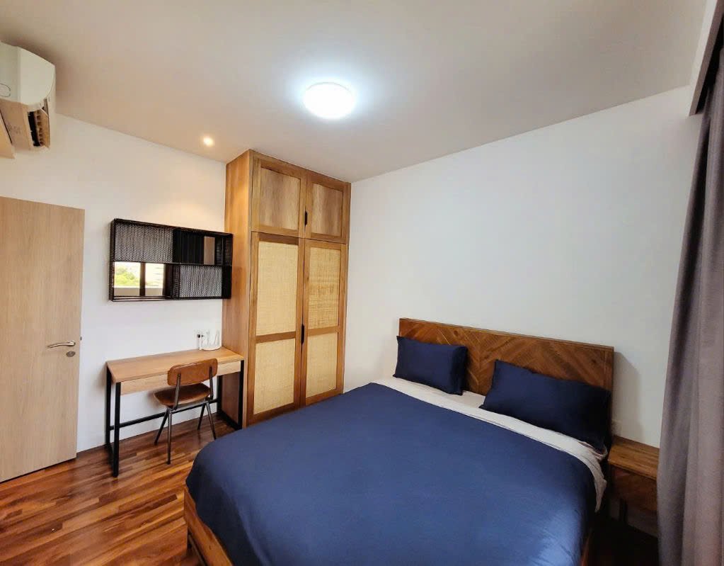 Riverpark Premier / 3BR / $3,300