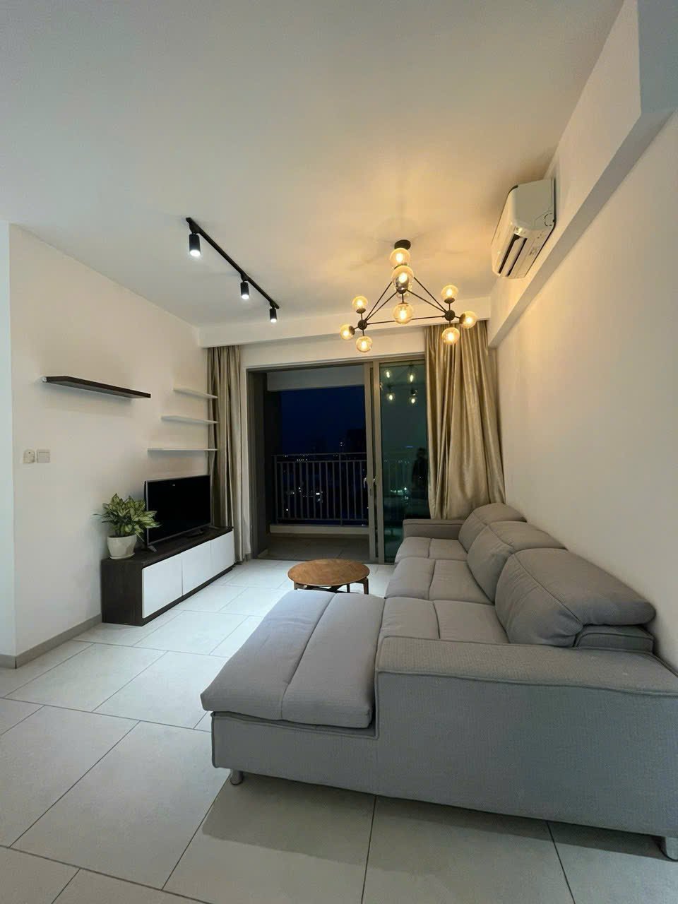Riviera Point / 2BR / $835