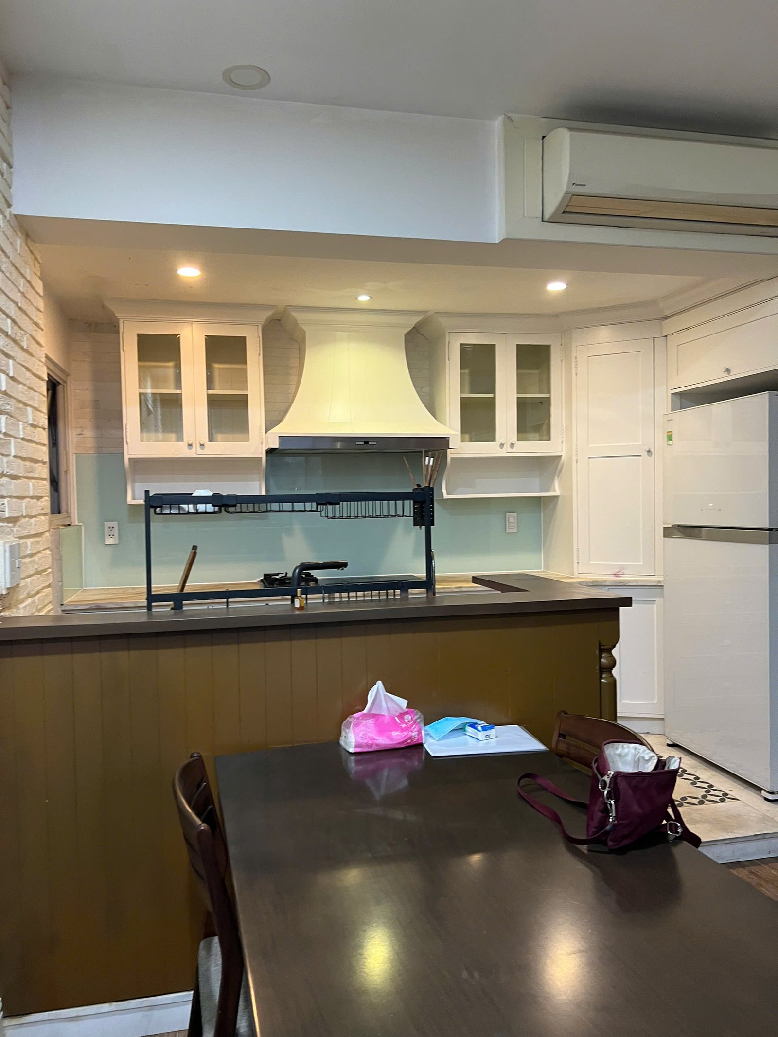 z7789851985762_630a36e6ef6896d4846811de66ee81cf Happy Valley / 3BR / $950