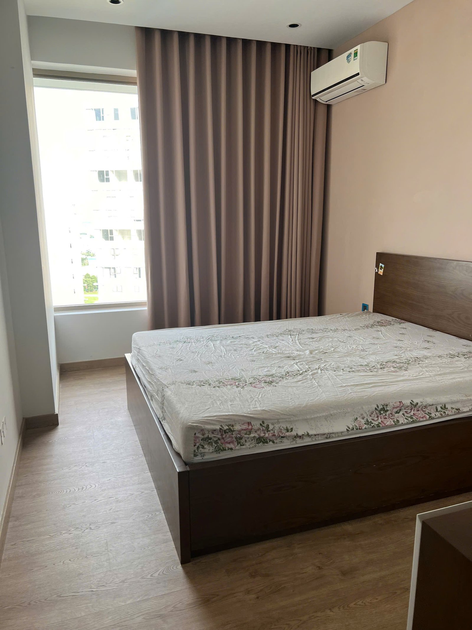 MIDTOWN / 2BR / $2,100