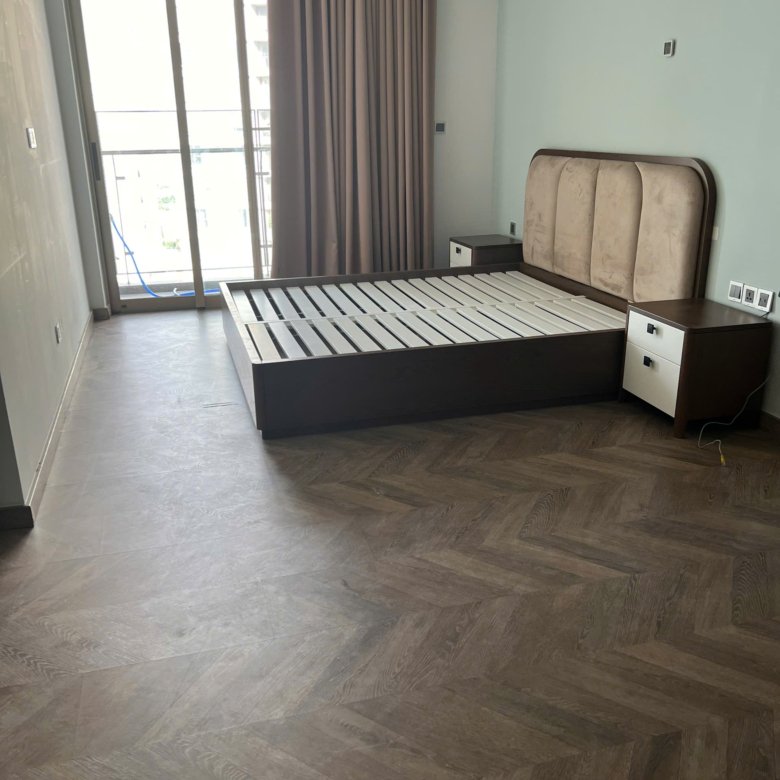 MIDTOWN / 2BR / $2,100