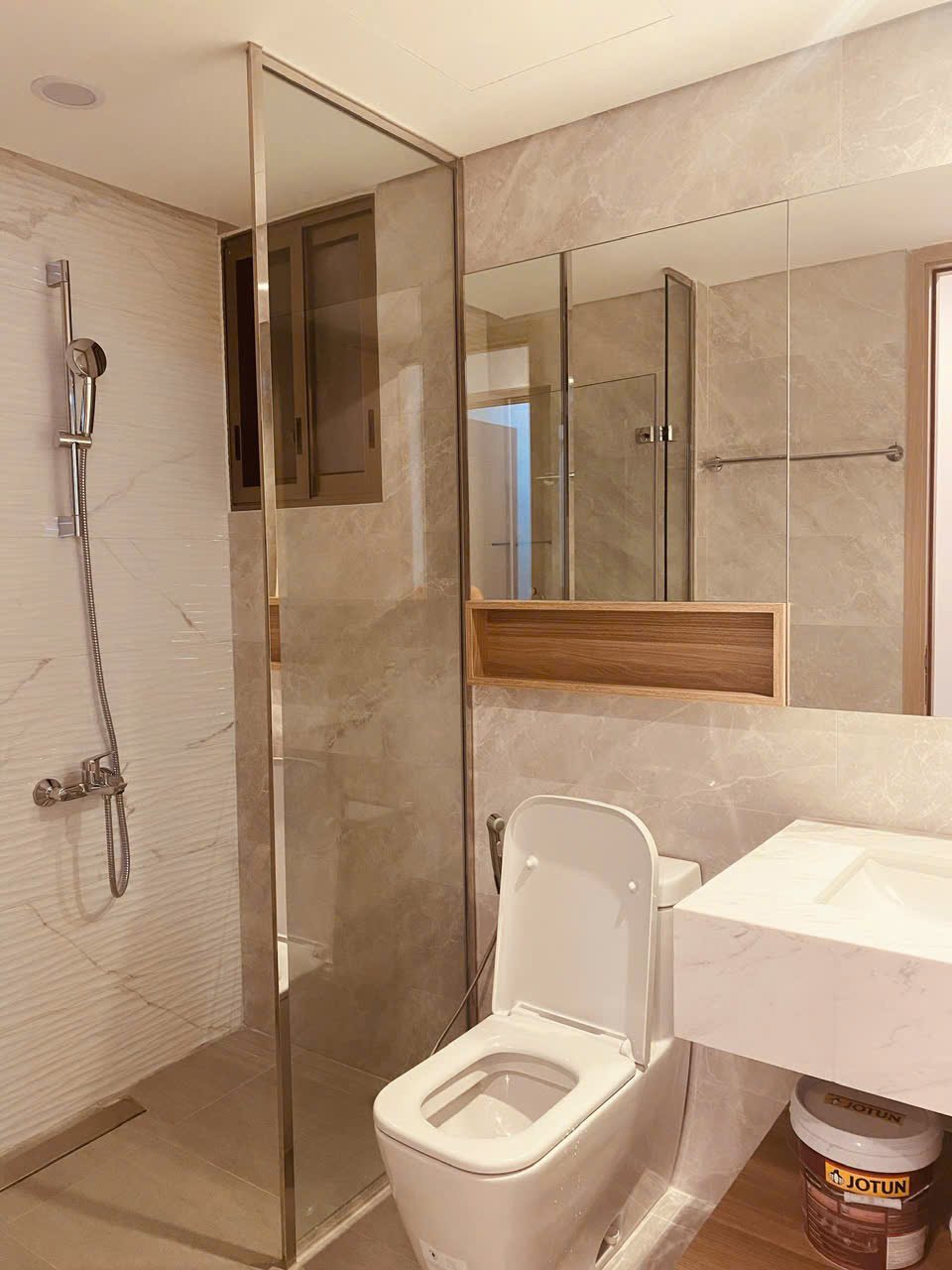 MIDTOWN / 2BR / $1,520