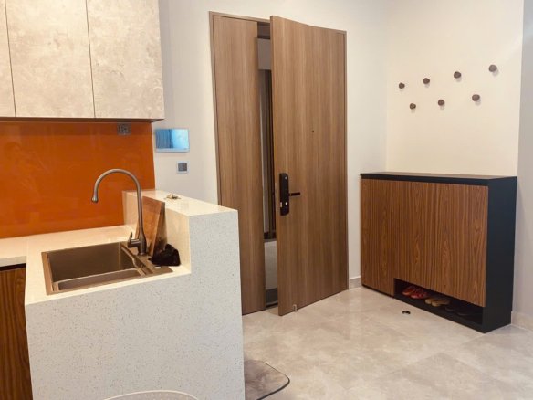 MIDTOWN / 2BR / $1,520