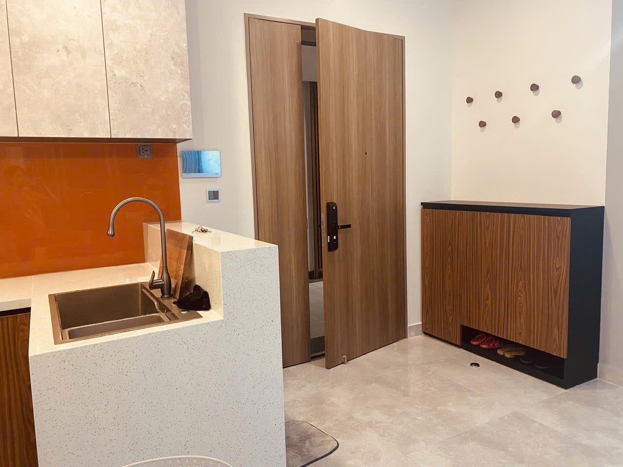 MIDTOWN / 2BR / $1,520