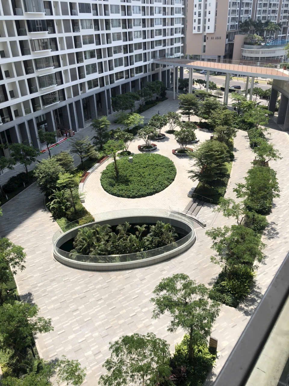 MIDTOWN / 3BR / $2,280