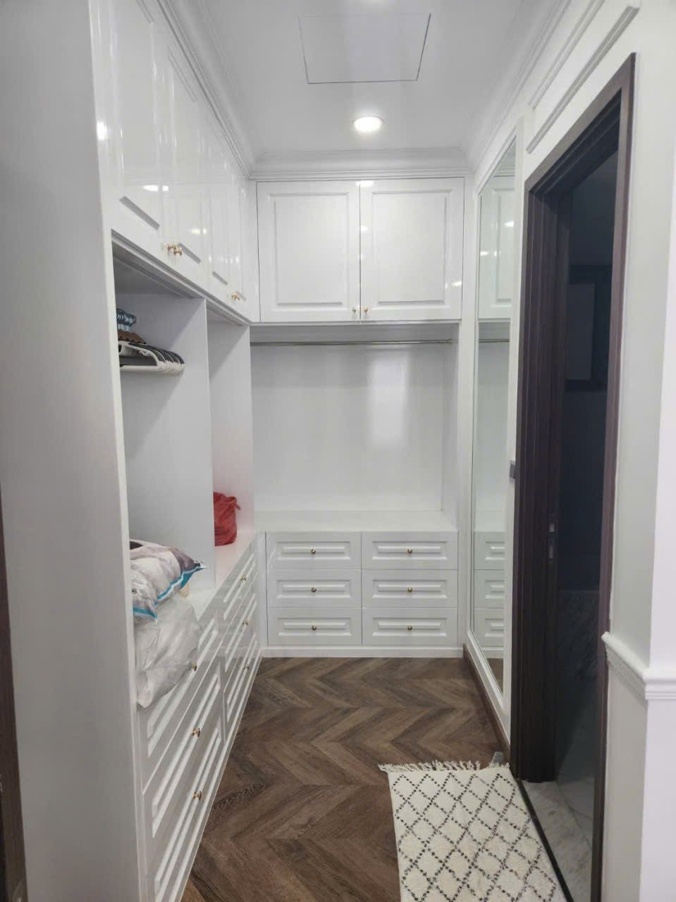 MIDTOWN / 3BR / $2,280