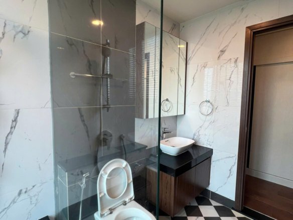 D’edge Thảo Điền / 3BR / $2,220