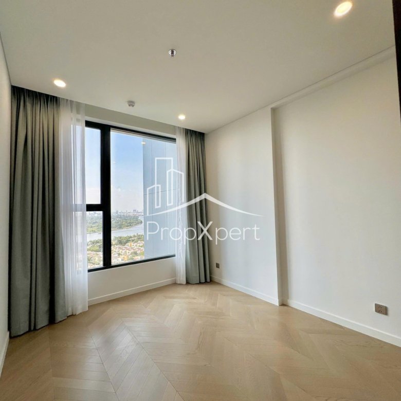 Lumiere Riverside / 2BR / $1,065