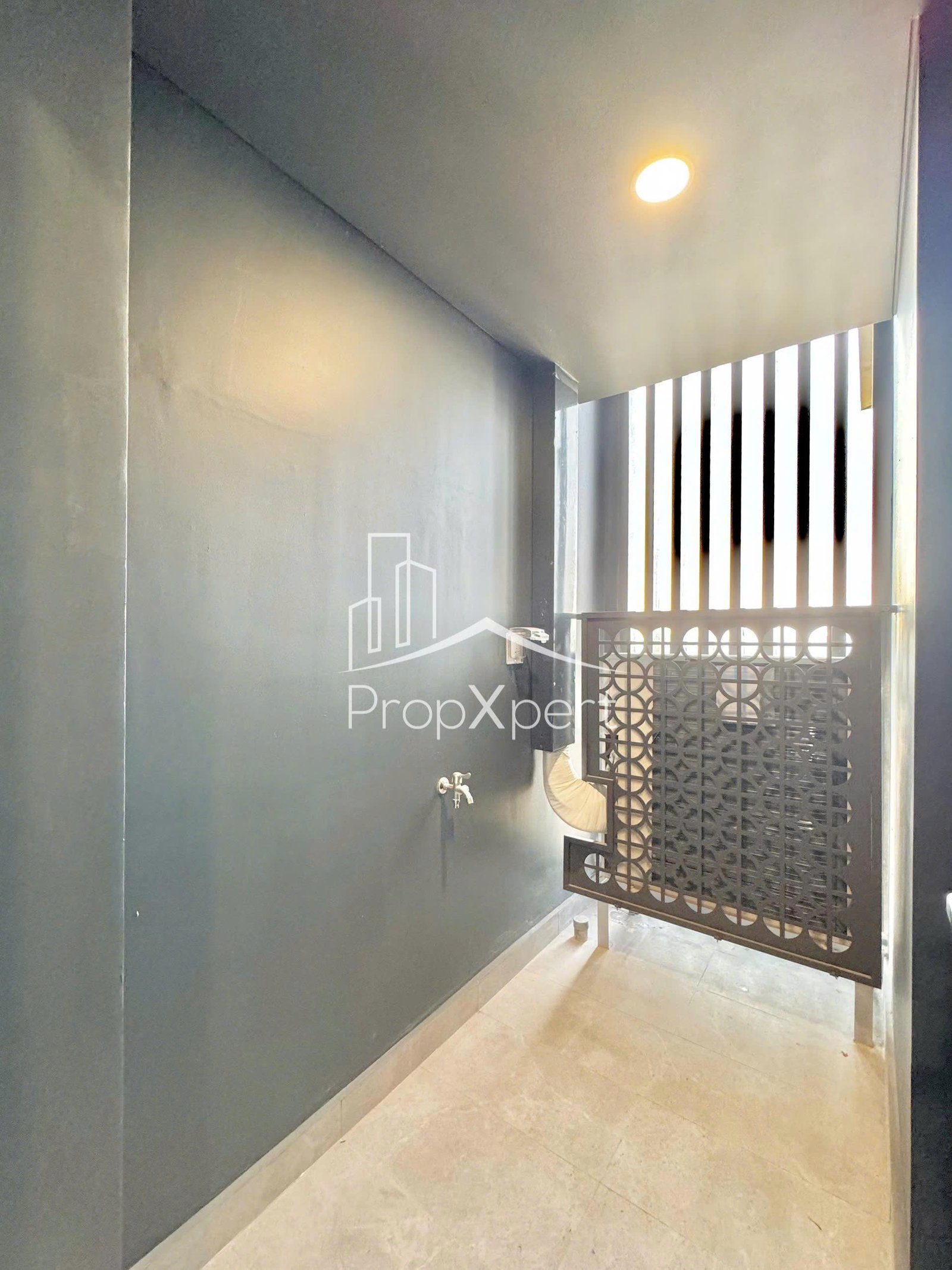 Lumiere Riverside / 2BR / $1,065