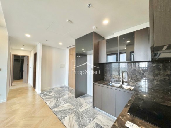Lumiere Riverside / 2BR / $1,065