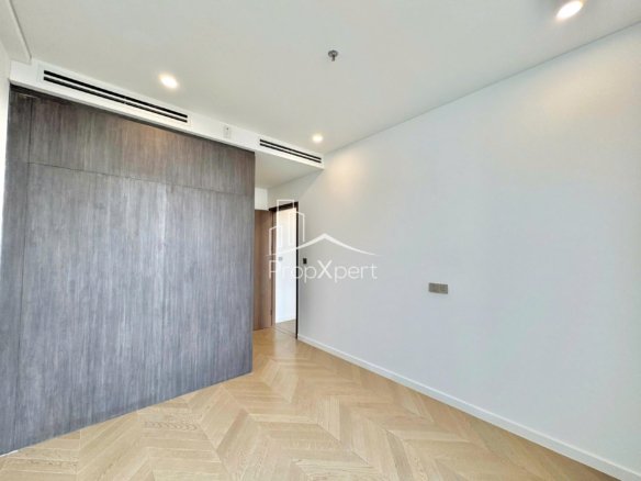 Lumiere Riverside / 2BR / $1,065