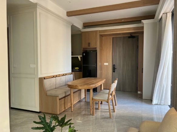 The Aurora / 2BR / $1,250