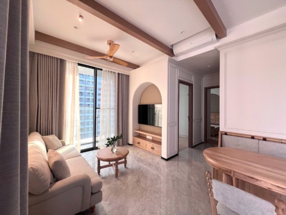 The Aurora / 2BR / $1,250