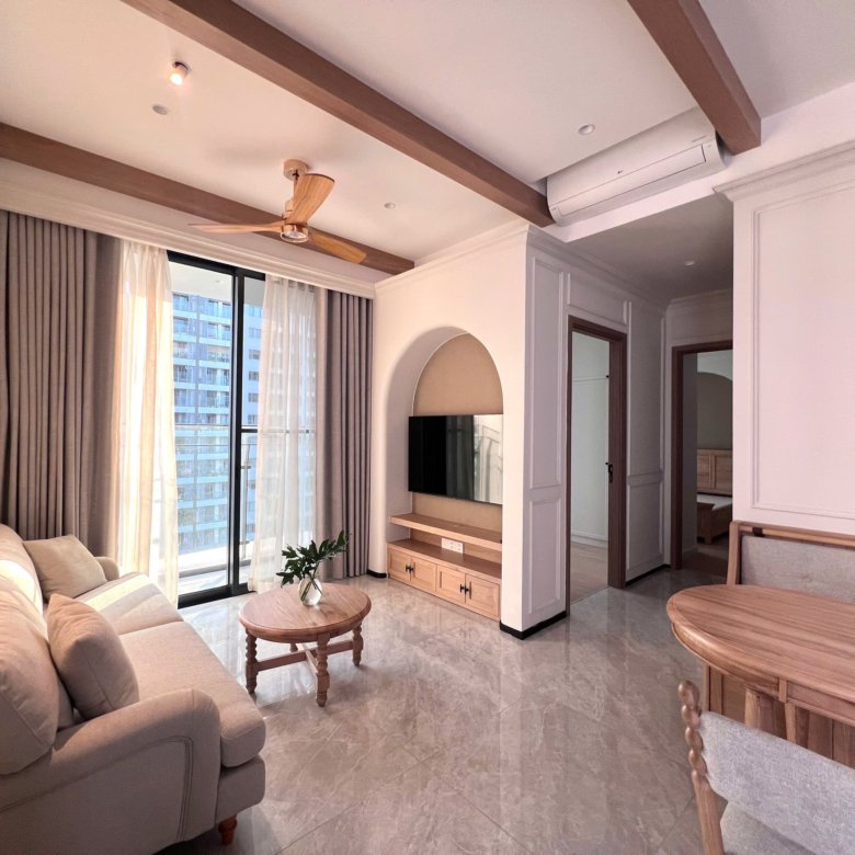 The Aurora / 2BR / $1,250