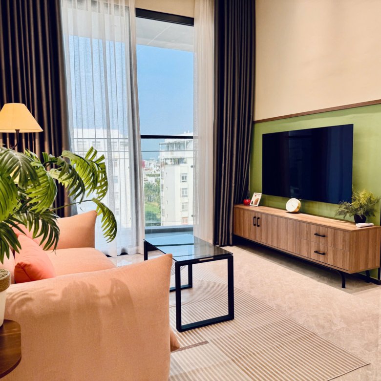 The Aurora / 2BR / $1,140