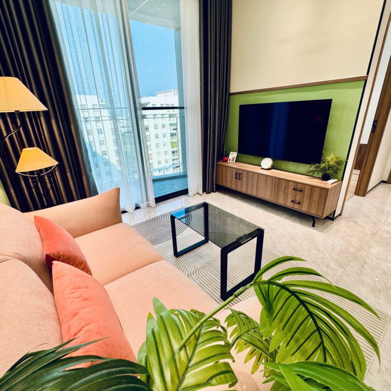 The Aurora / 2BR / $1,140