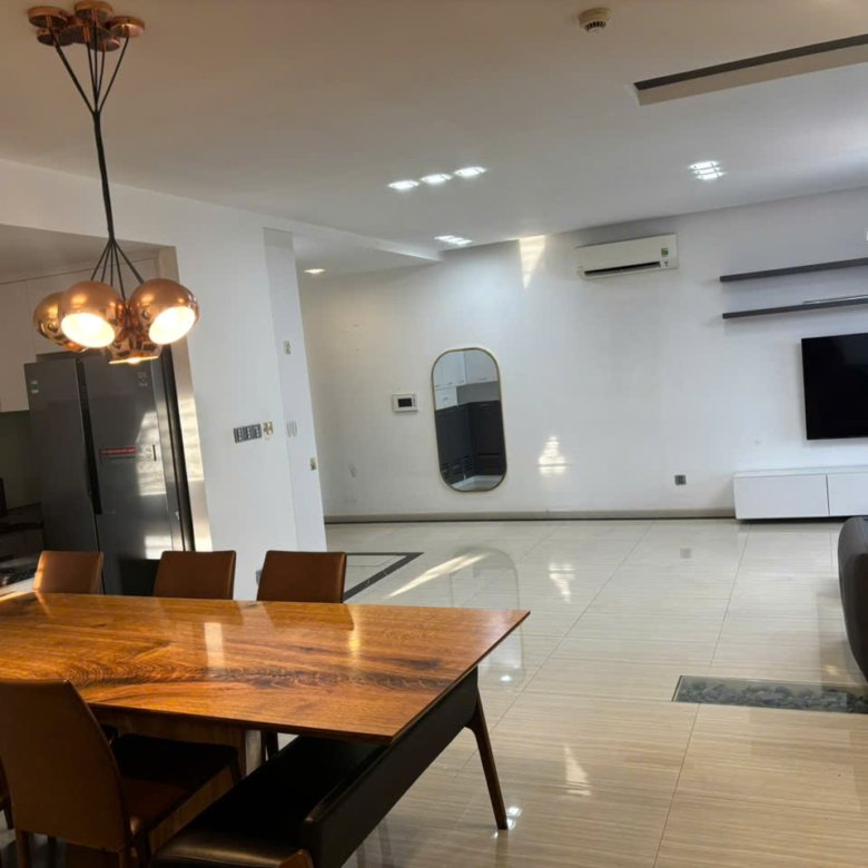 Happy Valley / 3BR / $1,520