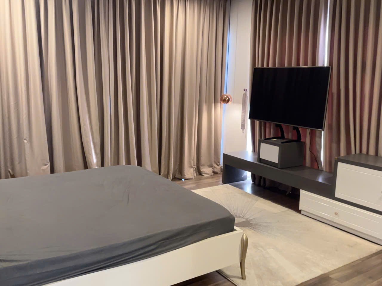 Happy Valley / 3BR / $1,520