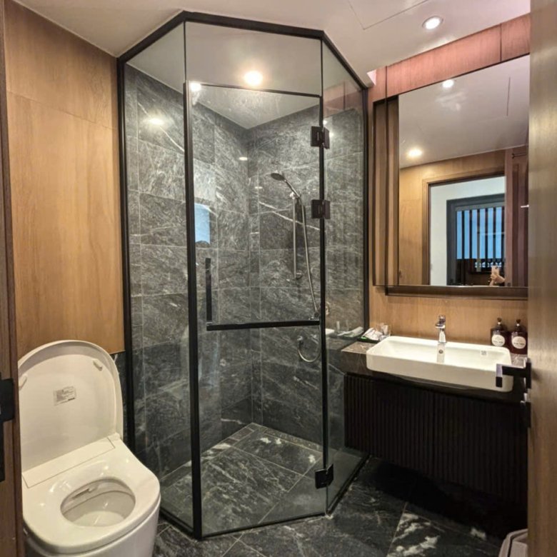 Lumiere Riverside / 3BR / $1,975
