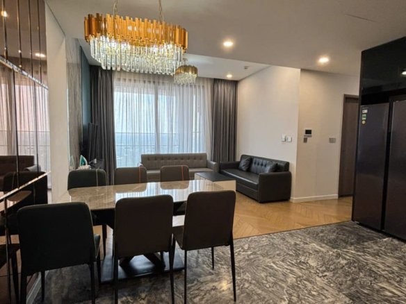 Lumiere Riverside / 3BR / $1,975