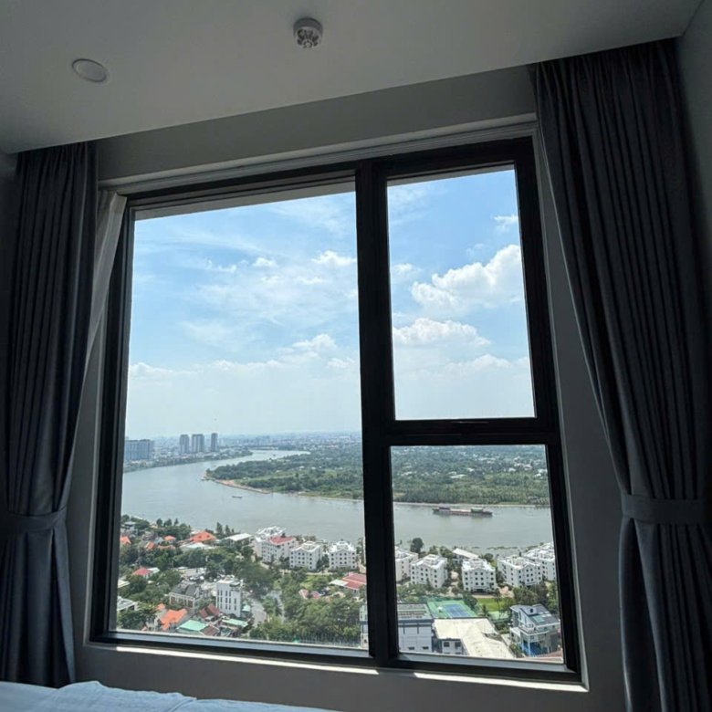 Lumiere Riverside / 3BR / $1,975
