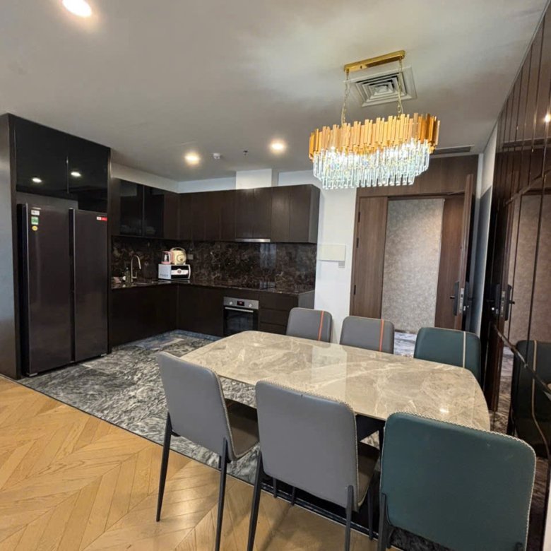 Lumiere Riverside / 3BR / $1,975