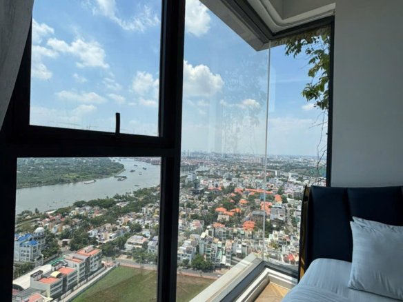 Lumiere Riverside / 3BR / $1,975