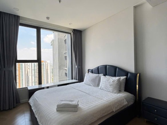 Lumiere Riverside / 3BR / $1,975