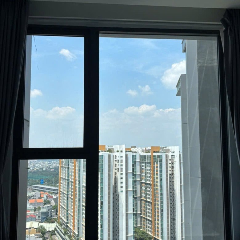 Lumiere Riverside / 3BR / $1,975
