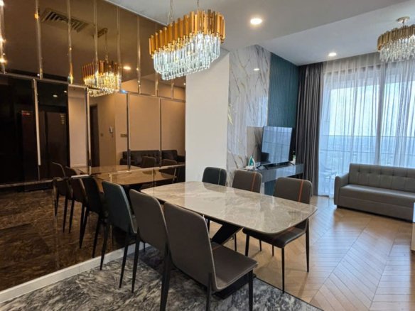 Lumiere Riverside / 3BR / $1,975