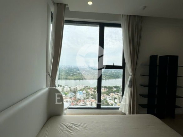 Lumiere Riverside / 3BR / $1,900