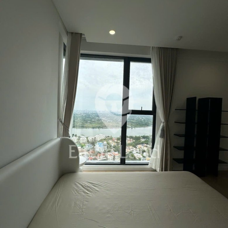 Lumiere Riverside / 3BR / $1,900