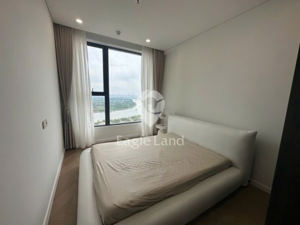 Lumiere Riverside / 3BR / $1,900