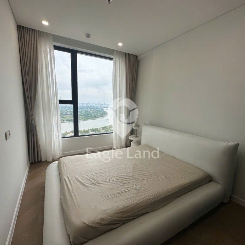 Lumiere Riverside / 3BR / $1,900