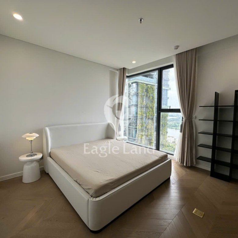 Lumiere Riverside / 3BR / $1,900